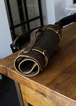 Încarcă imaginea în vizualizatorul Galerie, Set cuțite cu husă de protecție KUTT Yuko