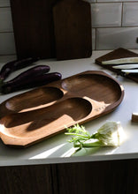Încarcă imaginea în vizualizatorul Galerie, Platou de lemn Eva