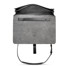 Încarcă imaginea în vizualizatorul Galerie, Geantă din piele KUTT Nero