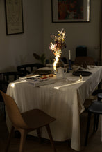 Încarcă imaginea în vizualizatorul Galerie, Fața de masă Makio