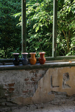 Încarcă imaginea în vizualizatorul Galerie, Vază din lut Sierra