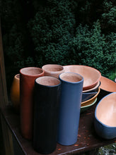Încarcă imaginea în vizualizatorul Galerie, Vază din lut Zafiro