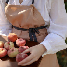 Încarcă imaginea în vizualizatorul Galerie, Șorț de bucătărie Josei
