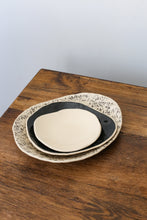 Încarcă imaginea în vizualizatorul Galerie, Set veselă 6 piese din ceramică manuală KUTT Harmonia Plus