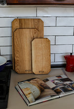 Încarcă imaginea în vizualizatorul Galerie, Set 3 tocătoare de lemn Zeke