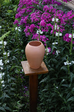 Încarcă imaginea în vizualizatorul Galerie, Vază din lut Espe