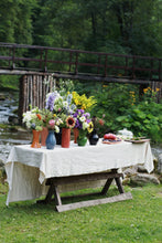 Încarcă imaginea în vizualizatorul Galerie, Vază din lut Brisa