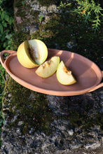 Încarcă imaginea în vizualizatorul Galerie, Platou de lut Yolee