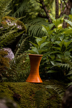 Încarcă imaginea în vizualizatorul Galerie, Vază din lut Brisa