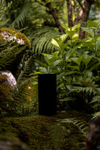 Încarcă imaginea în vizualizatorul Galerie, Vază din lut Isa