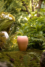 Încarcă imaginea în vizualizatorul Galerie, Vază din lut Espe