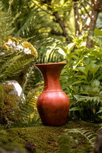 Încarcă imaginea în vizualizatorul Galerie, Vază din lut Gloria