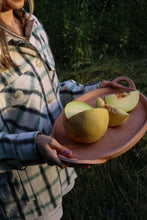 Încarcă imaginea în vizualizatorul Galerie, Platou de lut Yolee